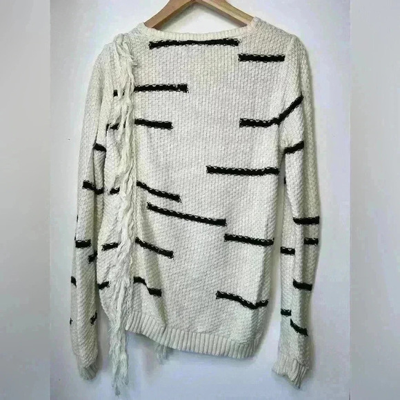 Lucky Brand Womens White Fringe Asymmetrical Western Boho Bohemian Sweater Small - Picture 3 of 10